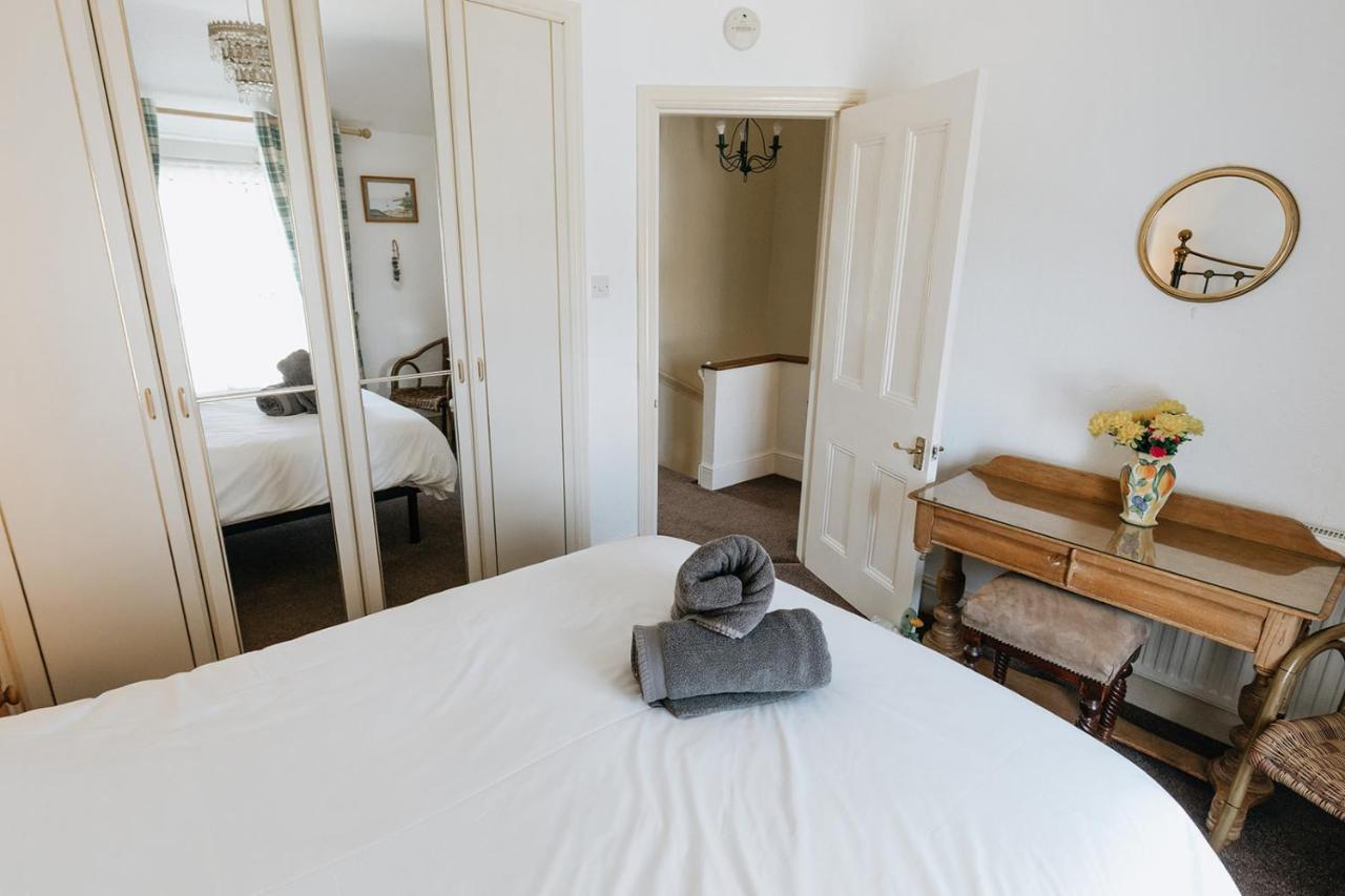 Willow Cottage - Cost 3 Bed Cottage In Penrhyn Bay With Sea Views With Access To Snowdonia Rhos-on-Sea Luaran gambar